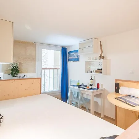 Apartamento Charming Studio-cabine Place De La Bourse Burdeos